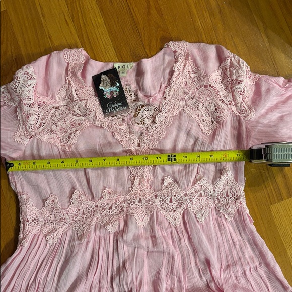 New POL Candy Pink Lace Trim Tunic Top-Medium - Picture 6 of 7